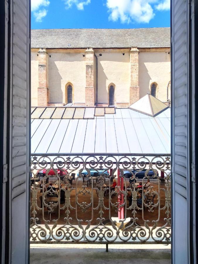 Appartement Joli duplex avec balcon et vue sur place du centre historique ! à Foix Extérieur photo